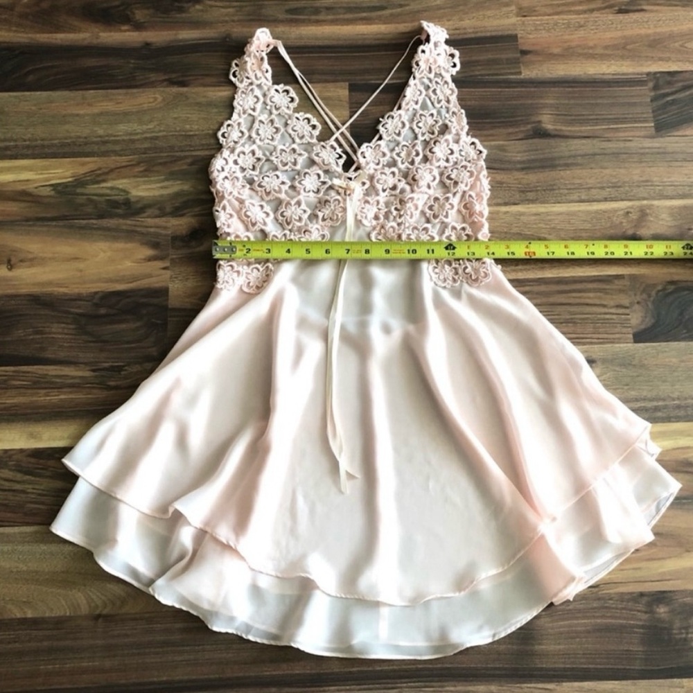 La SENZA Light Pink Lace 2 Pieces Chemise Set - Picture 11 of 15